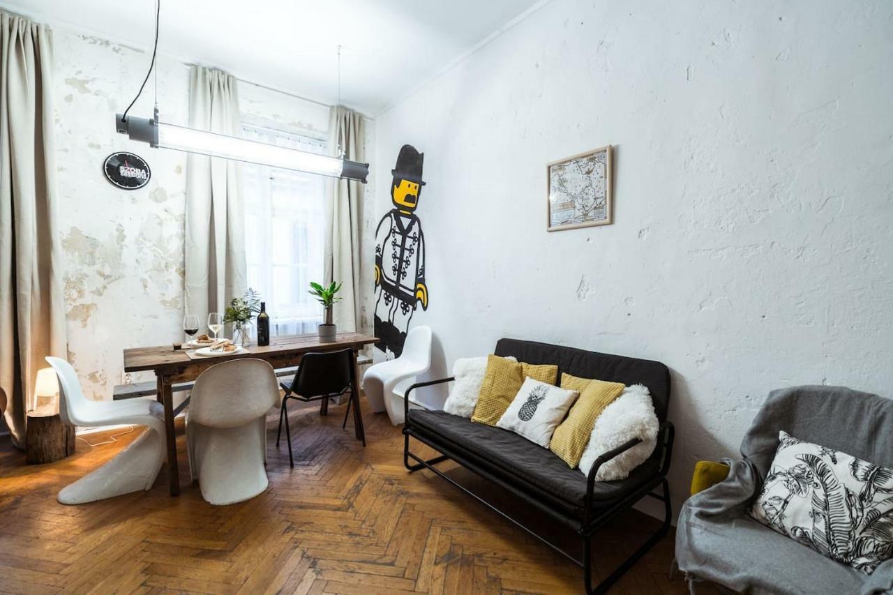 A Szoba Apartman Печ Екстериор снимка